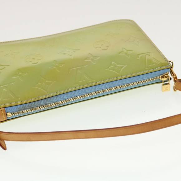 LOUIS VUITTON Monogram Vernis Lexington Pouch Baby Blue M91011 LV Auth 42544 - Picture 6 of 16